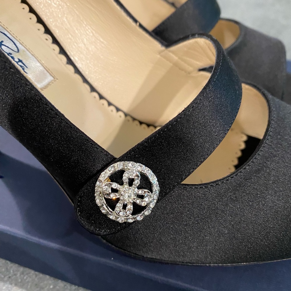 Oscar de la Renta Black Satin Peep Toes